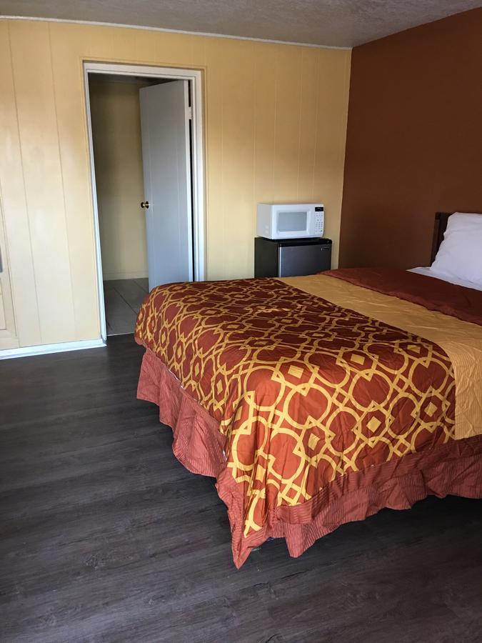 Royal Inn Ерлі Екстер'єр фото
