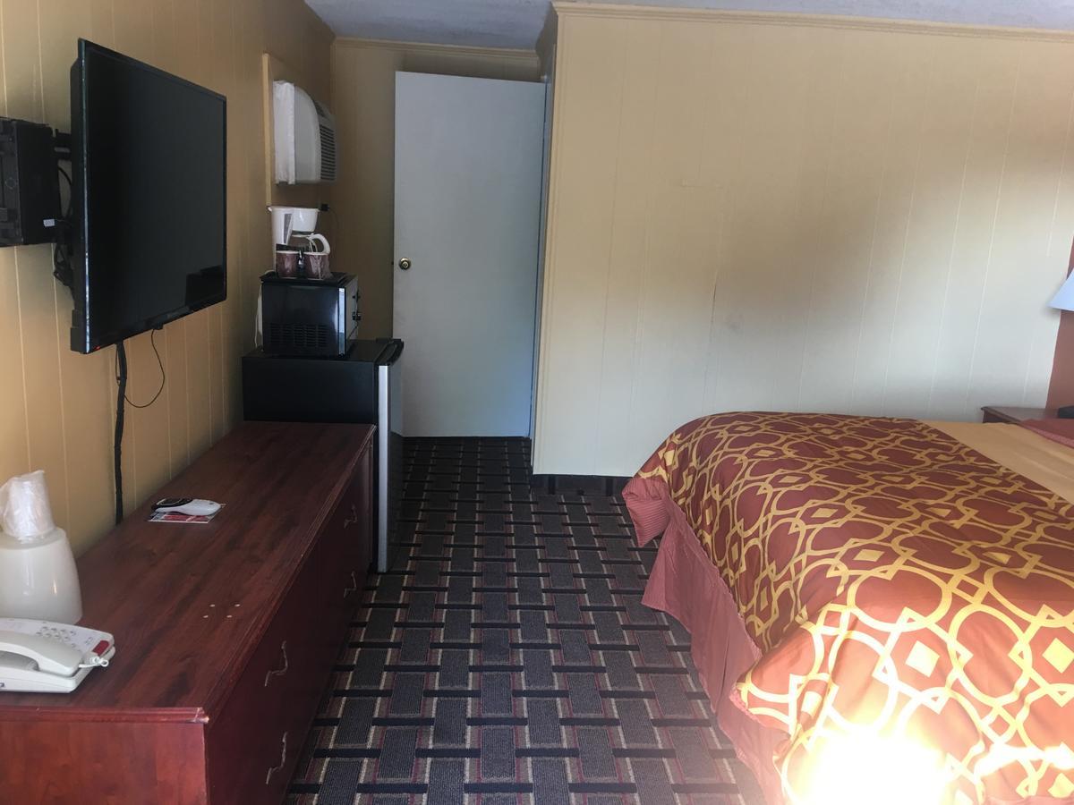Royal Inn Ерлі Екстер'єр фото
