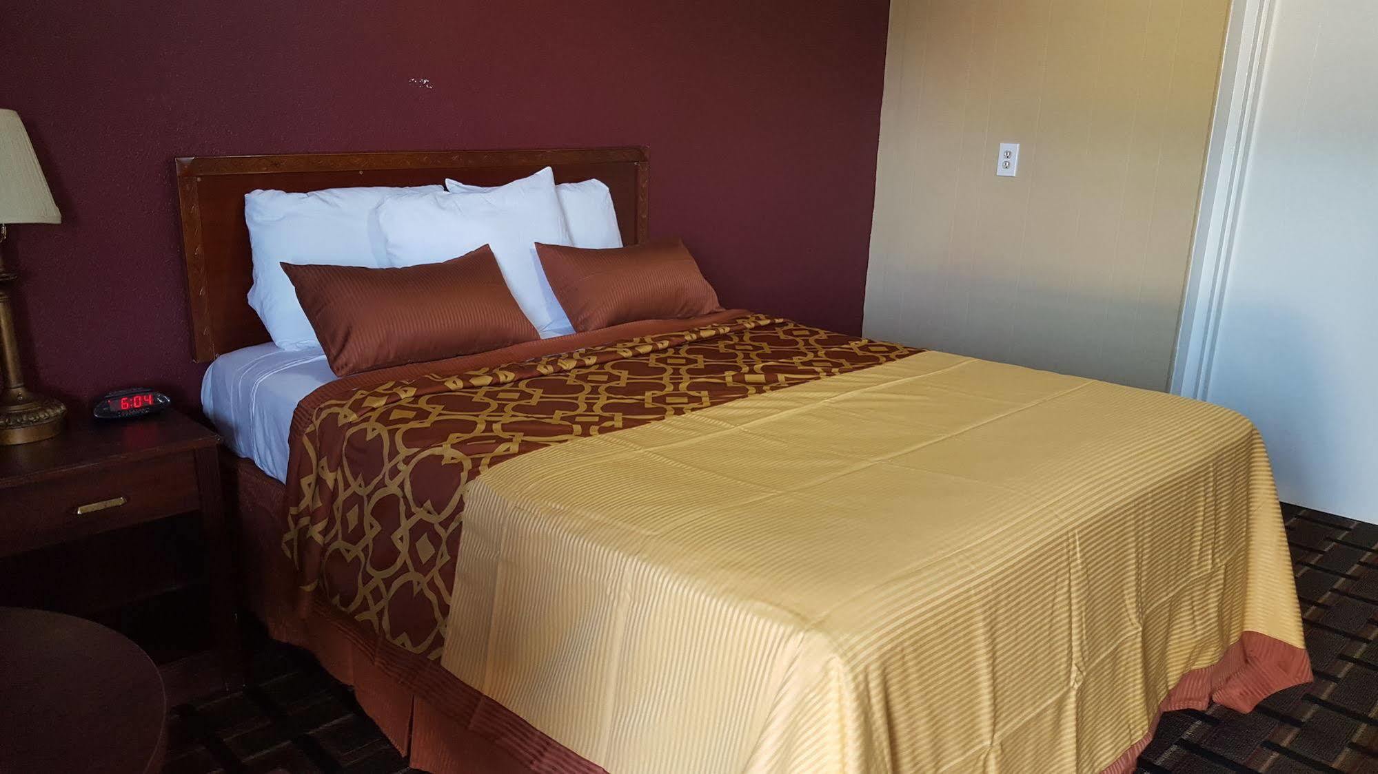 Royal Inn Ерлі Екстер'єр фото