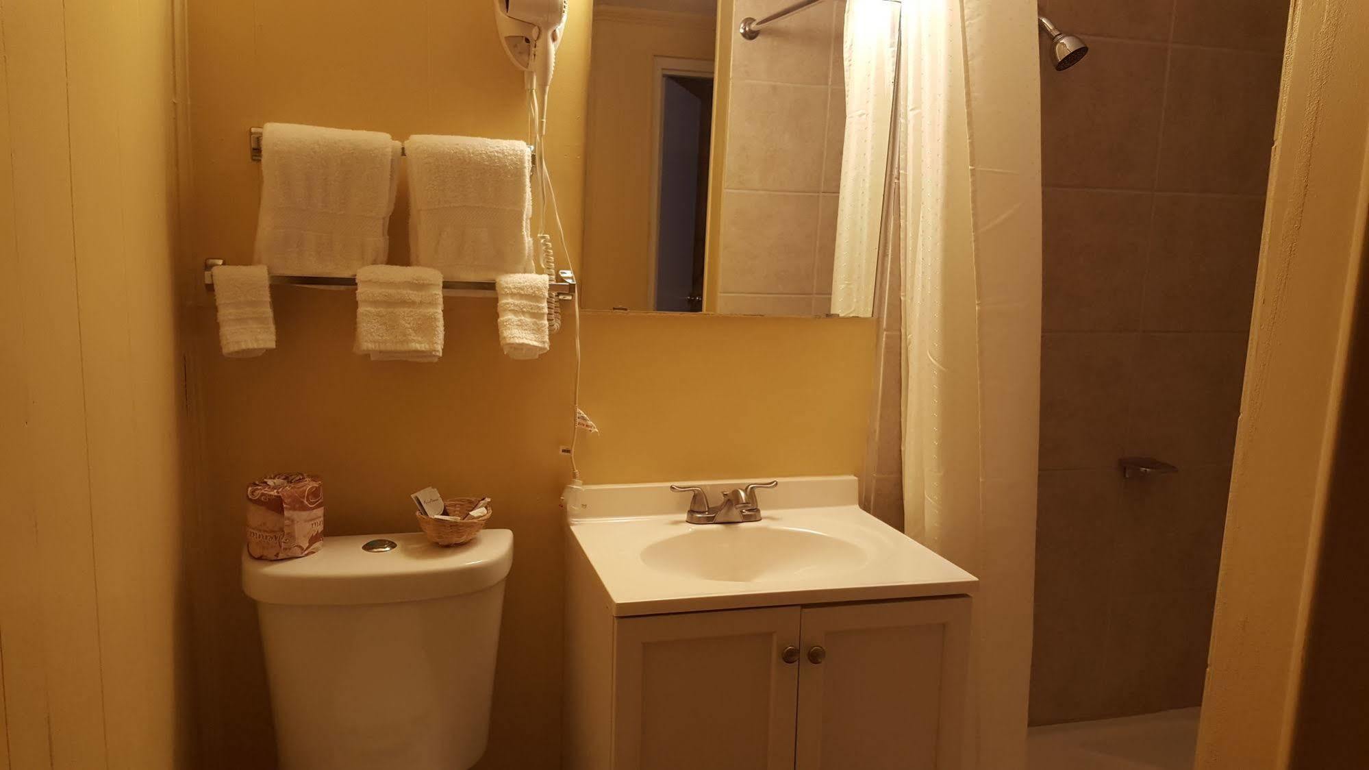 Royal Inn Ерлі Екстер'єр фото