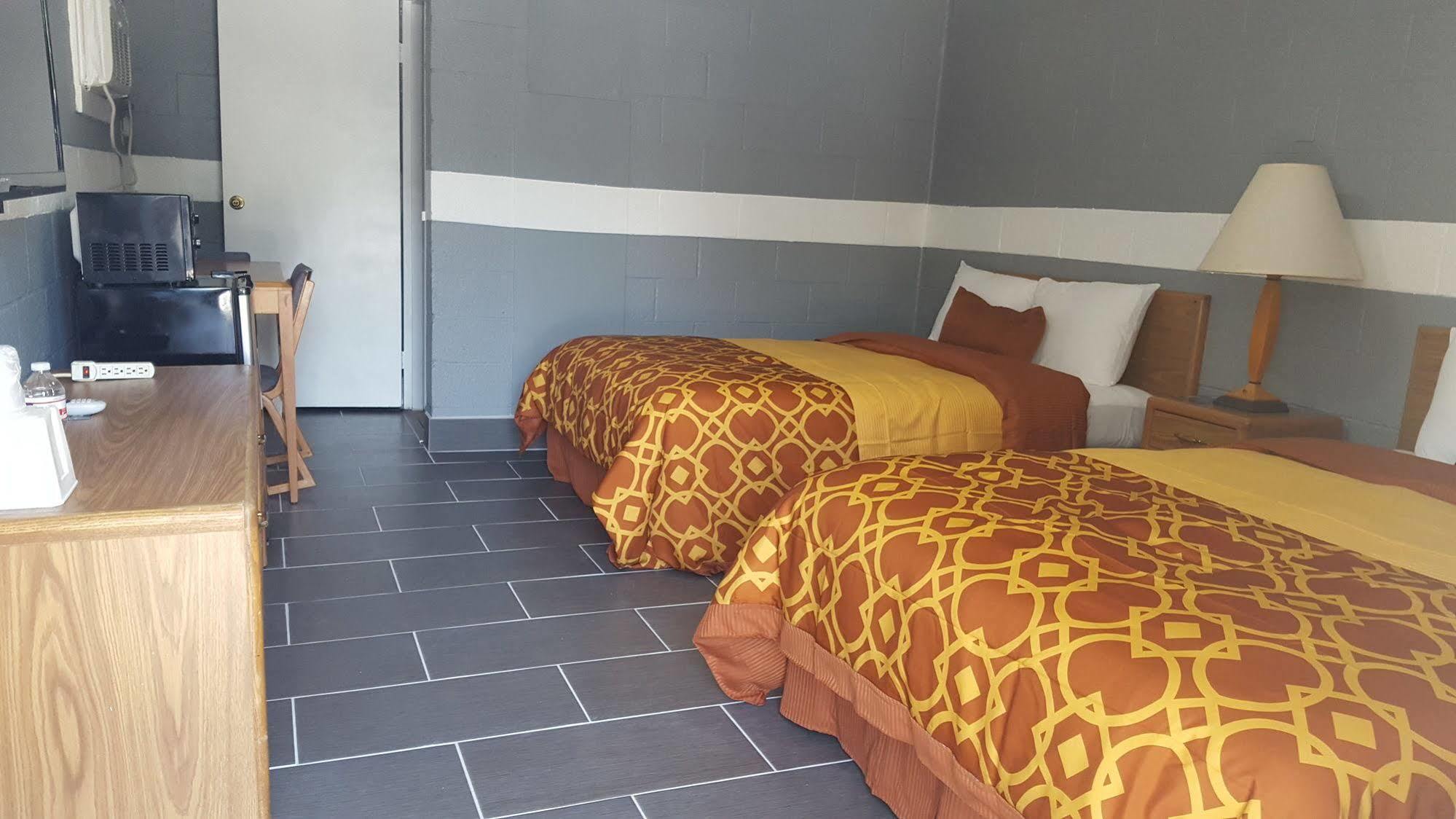 Royal Inn Ерлі Екстер'єр фото