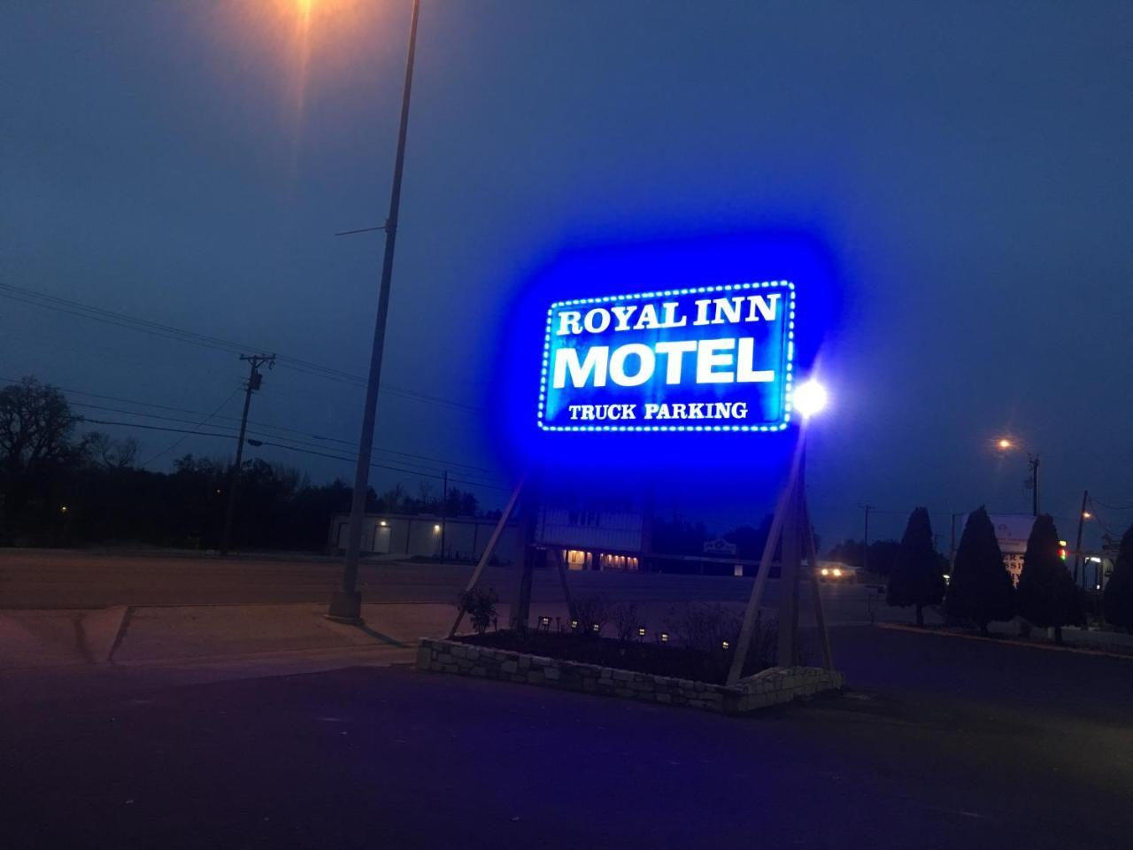 Royal Inn Ерлі Екстер'єр фото